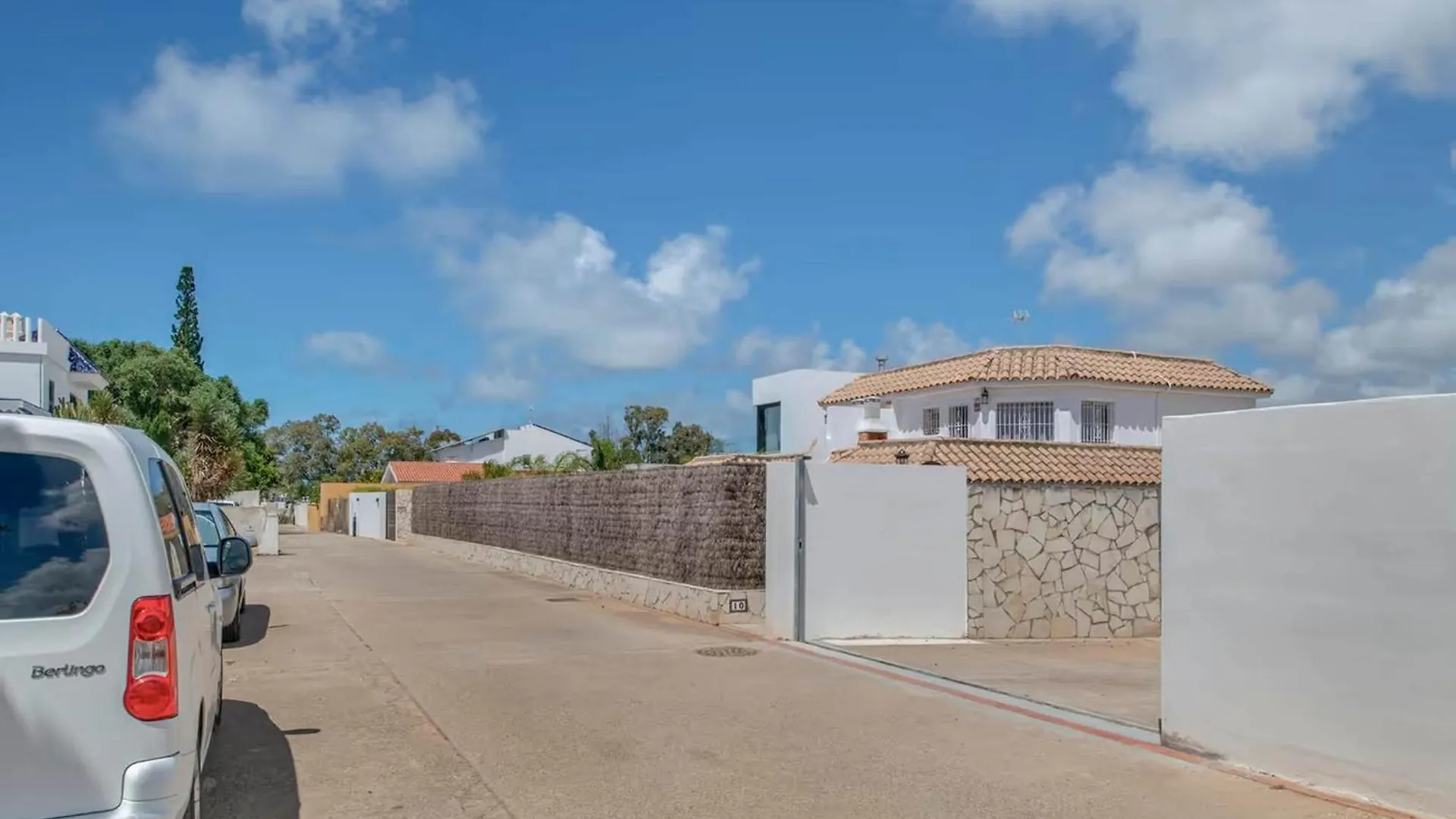 Apartamento Con Piscina Compartida Wi-Fi Y Aire A Conil De La Frontera 0*,  Spain